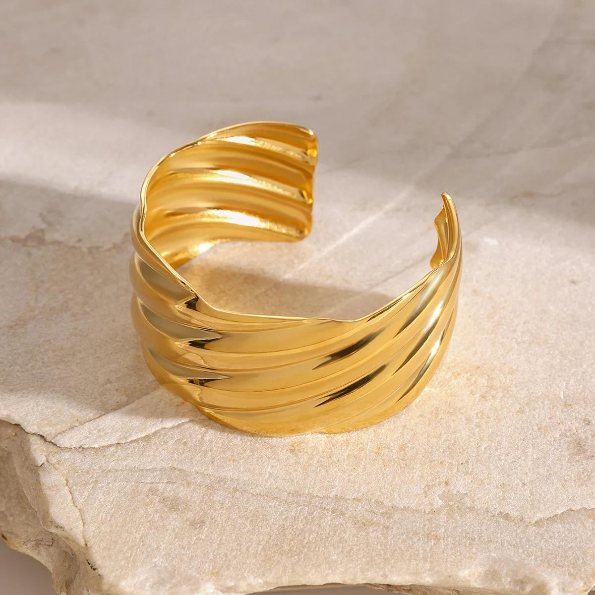 Aurum Layers Cuff